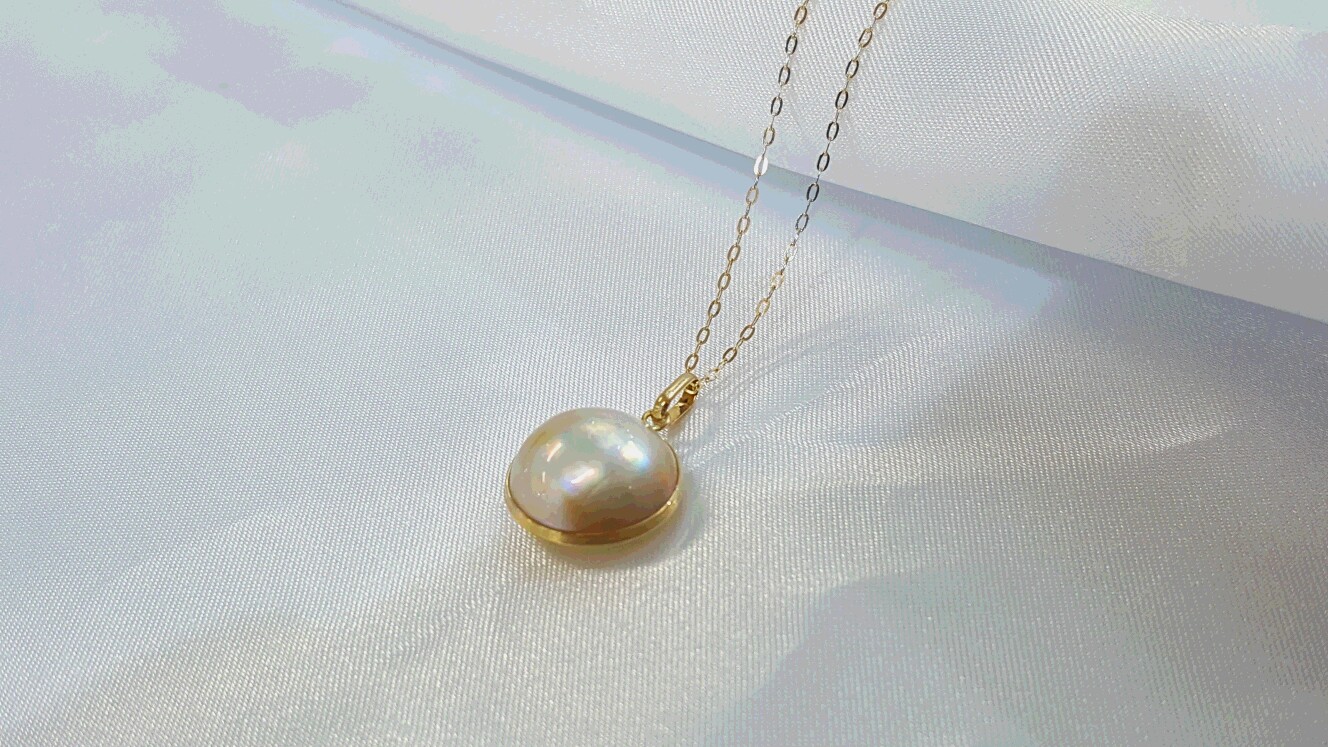 半円の真珠 - 精光堂 -SEIKODO- 輸入時計正規販売・高品質ダイヤモンド専門店