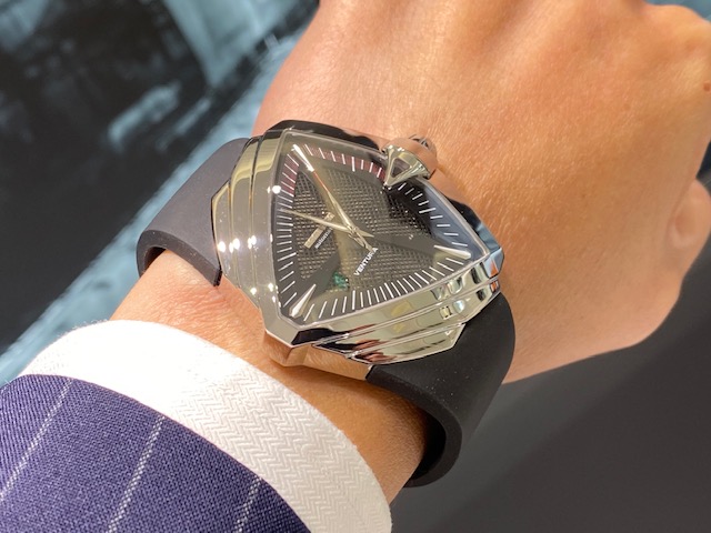 ユニークな腕時計 ベンチュラ XXL オート - 精光堂 -SEIKODO- 輸入時計正規販売・高品質ダイヤモンド専門店