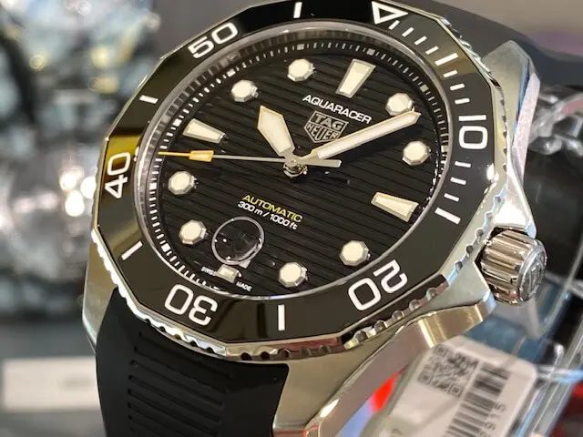 タグ・ホイヤー アクアレーサー プロフェッショナル 300 キャリバー 5 Aquaracer Professional 300 WBP201A.FT6197 箱 保証書 SS/ラバー メンズ時計 ブラック 仕上げ済 美品