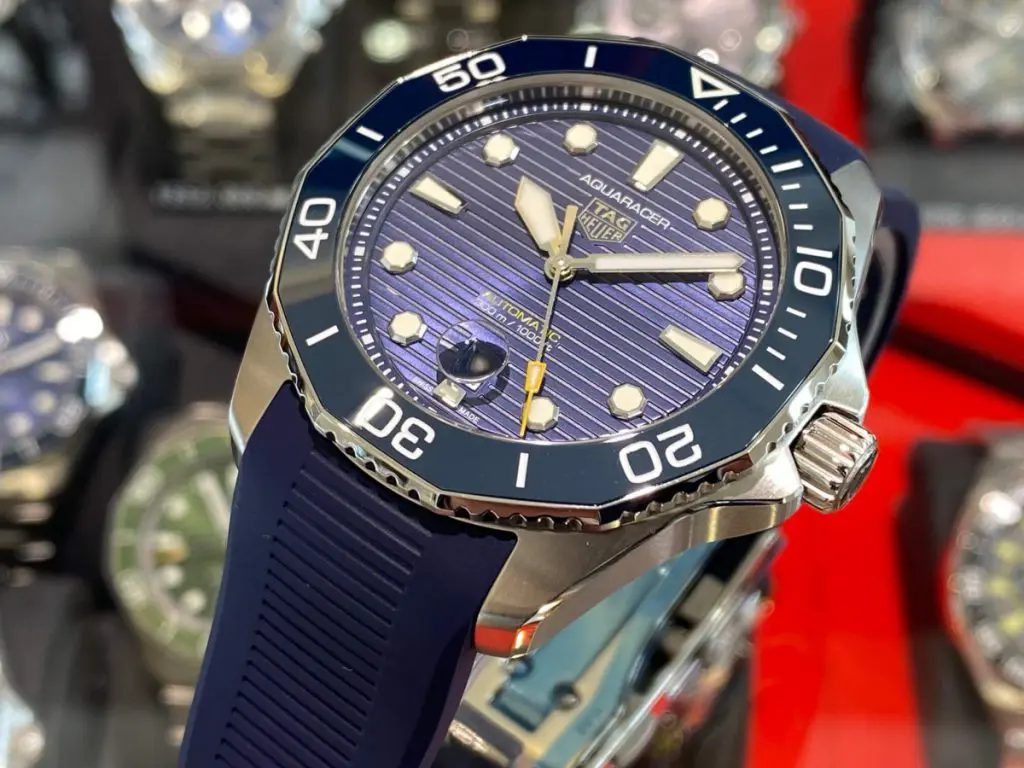 TAGHEUER タグホイヤー　機械式時計　アクアレーサー300